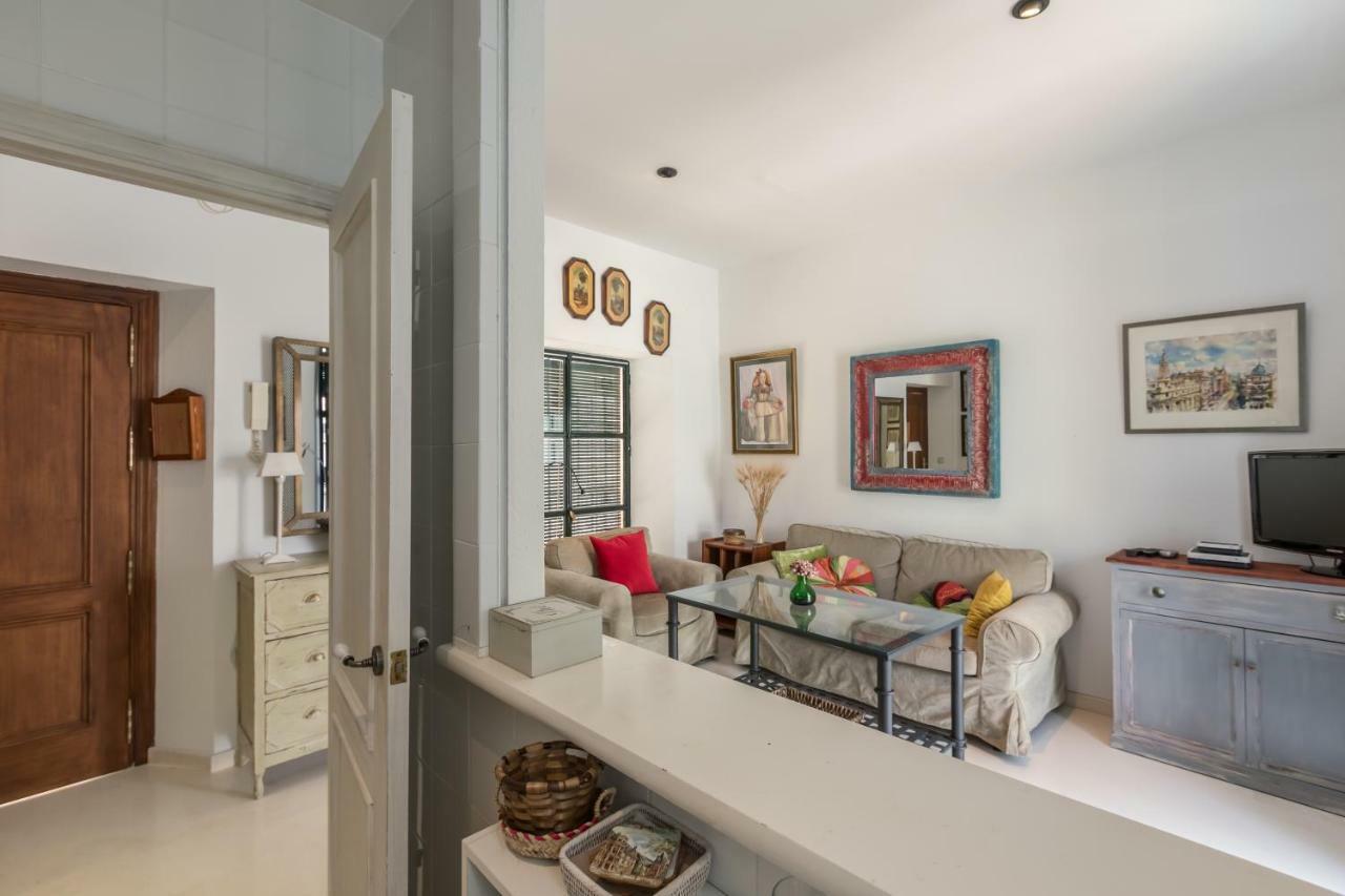 Aoa Center Cathedral Apartment Seville Luaran gambar